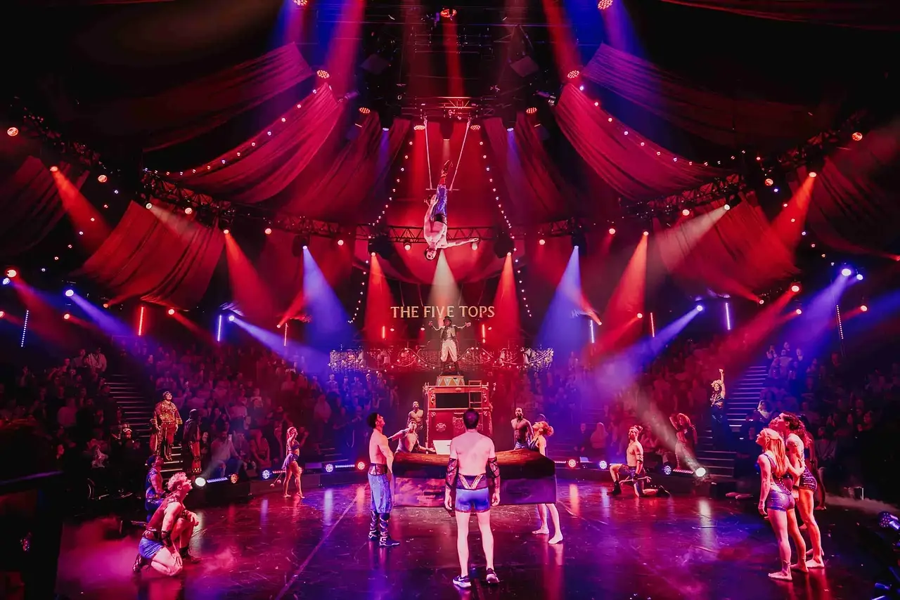 Come Alive full cast in the round - TSA scenery, drapes, automation, performer flying and EXE Rise rigging