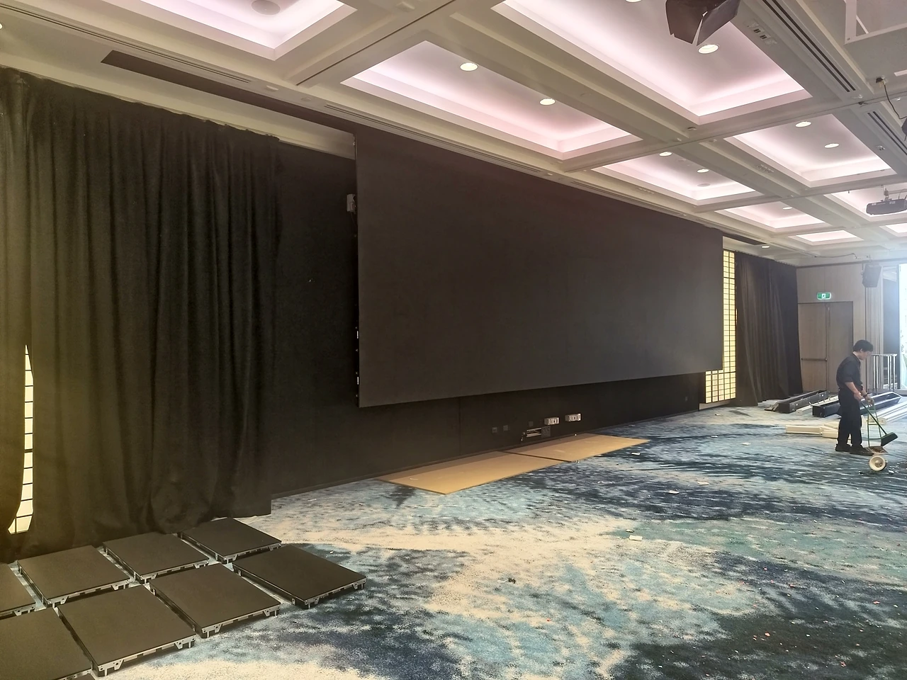 The River Room screen and surrounding drape after installation at the Pan Pacific.